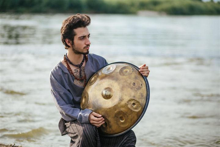 Artemiy Starod with a handpan